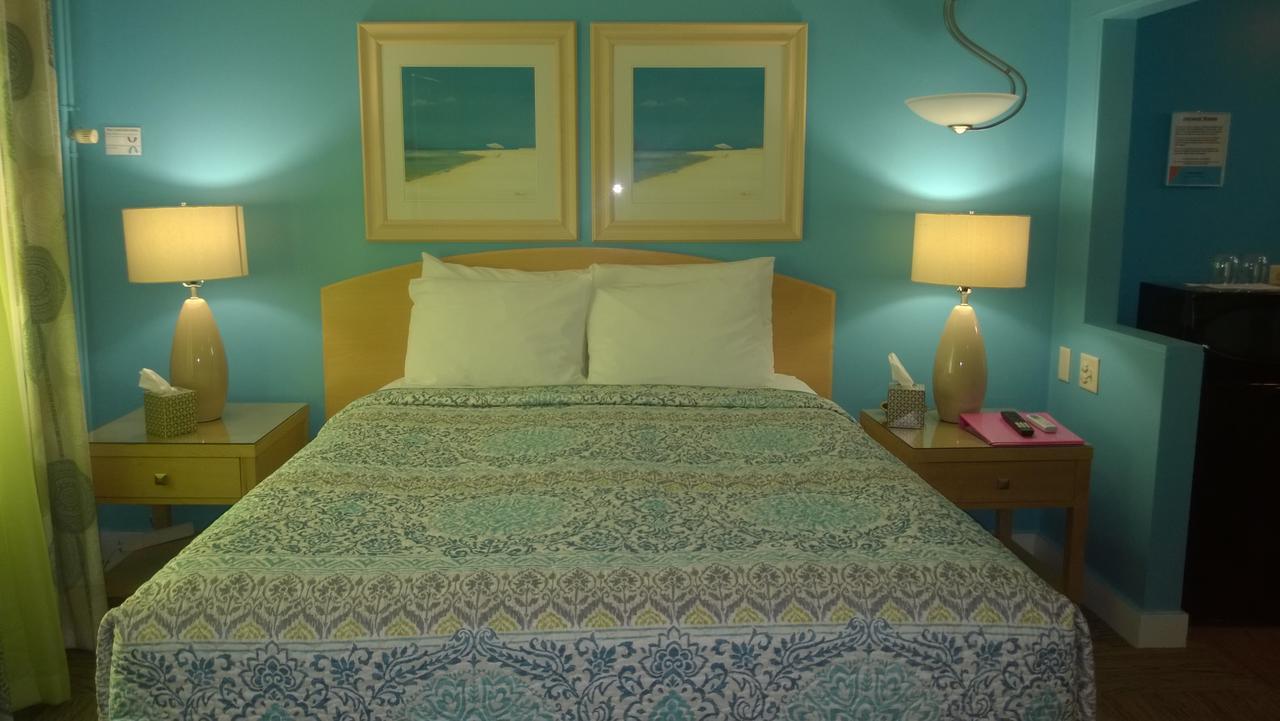 Miami Motel Канандейгуа Экстерьер фото